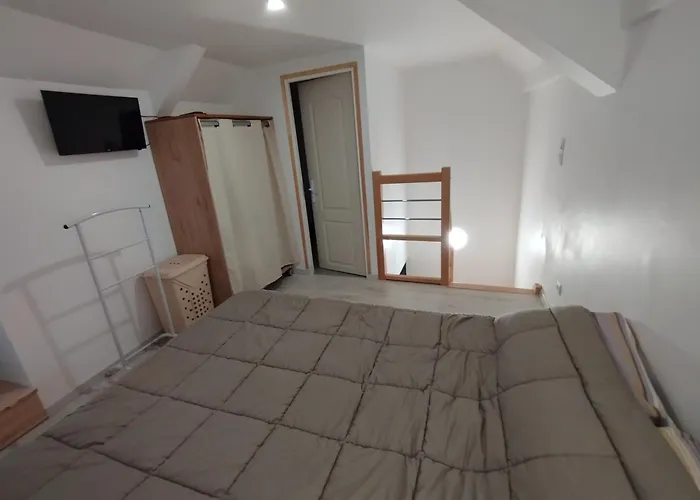 O'gite Bleu Pour 14 Personnes Huille-Lezigne