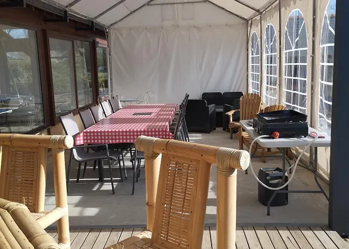 O'gite Bleu Pour 14 Personnes